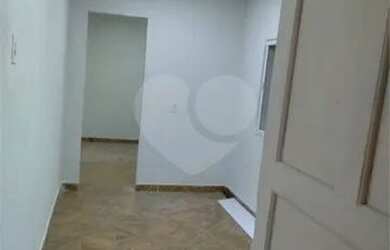 Imagem: A casa possui 2 Dormitórios, 2 Banheiros, 50m² de Área e