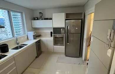 Imagem 5: Locação Anual. Piscina, Área de serviço, 144m² de Áreae4 Vagas na...