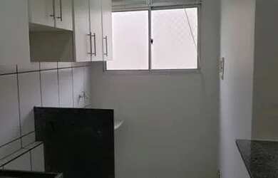 Imagem: O apartamento possui 3 Dormitórios, 1 Banheiro, 2 Vagas na