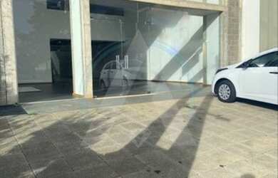 Imagem: O depósito possui 240m² de Área e está localizado em Parque