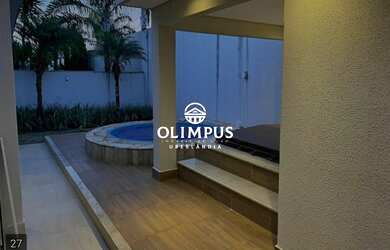 Imagem: A casa em condomínio possui 3 Dormitórios, 4 Banheiros, 2