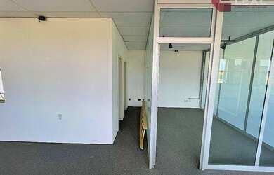 Imagem 10: Sala para alugar, 261 m² por R$ 4.250,00/mês - Foch I - Pouso Alegre/MG