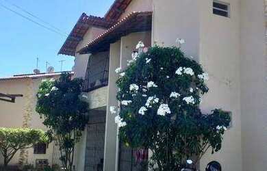 Imagem: O apartamento possui 2 Dormitórios, 2 Banheiros, 2 Vagas na