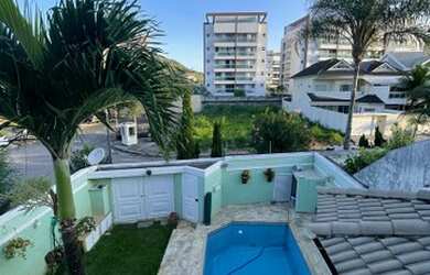 Imagem: A casa em condomínio possui 5 Dormitórios, 5 Banheiros, 5