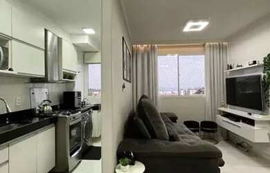 Imagem: A casa possui 3 Dormitórios, 2 Banheiros, 2 Vagas na garagem