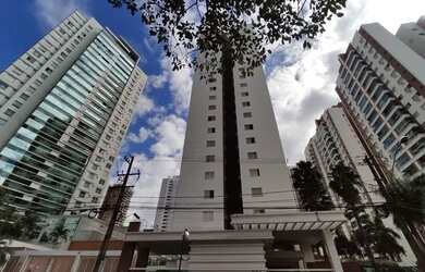 Imagem: O apartamento possui 2 Dormitórios, 2 Banheiros, 2 Vagas na