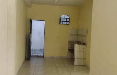 Imagem 4: Casa em Flores. 1 Vaga na garageme2 Dormitórios