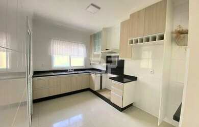 Imagem 11: Casa à venda ou locação por R$ 3.900/mês - Condomínio Portal das...