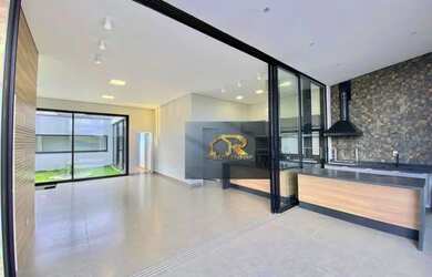 Imagem: A casa possui 3 Dormitórios, 4 Banheiros, 4 Vagas na garagem