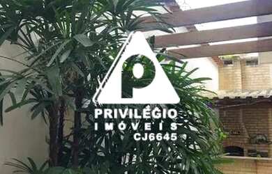 Imagem: A casa em condomínio possui 3 Dormitórios, 3 Banheiros, 1