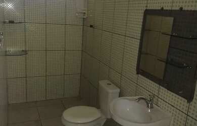 Imagem 5: Casa em Flores. 1 Vaga na garageme2 Dormitórios