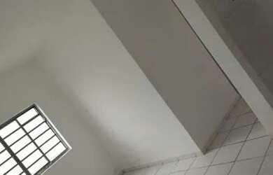 Imagem: O apartamento possui 2 Dormitórios, 1 Banheiro, 2 Vagas na