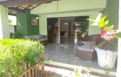 Imagem: Casa de condomínio com 5/4 3 suítes sendo 1 térreo perto