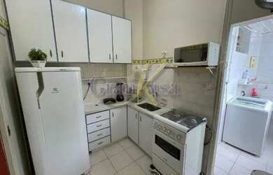 Imagem 12: quarto e sala mobiliado próximo ao Metrô Cardeal Arcoverde