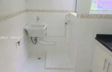 Imagem: O apartamento possui 1 Dormitório, 1 Banheiro, 1 Vaga na garagem