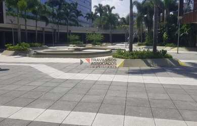 Imagem: O depósito possui 2 Vagas na garagem, 58m² de Área e está