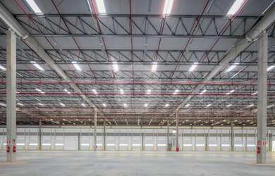 Imagem: O depósito possui 5 Vagas na garagem, 14.252m² de Área e