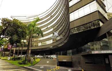 Imagem: O depósito possui 1 Vaga na garagem, 80m² de Área e está