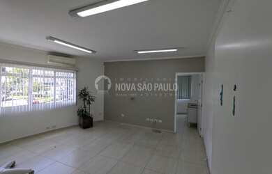 Imagem: O depósito possui 51m² de Área e está localizado em Centro