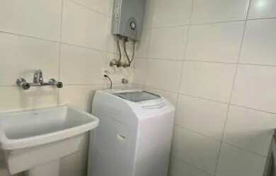 Imagem: O apartamento possui 1 Dormitório, 1 Banheiro, 1 Vaga na garagem