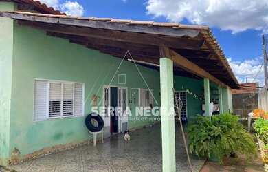 Imagem: A casa em condomínio possui 3 Dormitórios, 2 Banheiros, 2