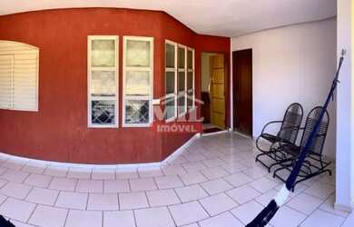 Imagem: O apartamento possui 2 Dormitórios, 2 Banheiros, 74m² de Área