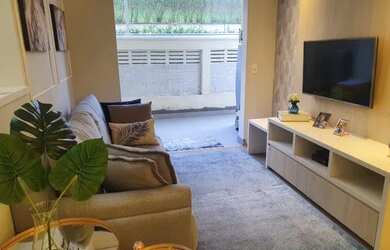 Imagem: O apartamento possui 2 Dormitórios, 1 Banheiro, 1 Vaga na garagem