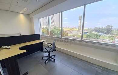 Imagem 2: Sala comercial mobiliada p locação em Alphaville com infraestrutura...