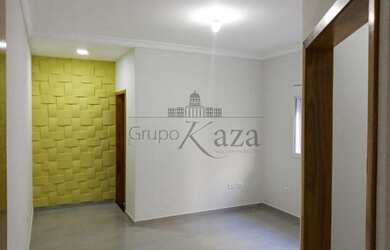 Imagem: A casa possui 3 Dormitórios, 3 Banheiros, 210m² de Área e