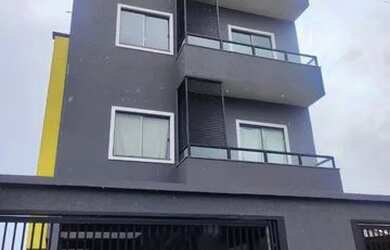 Imagem: A casa possui 2 Dormitórios, 1 Banheiro, 1 Vaga na garagem