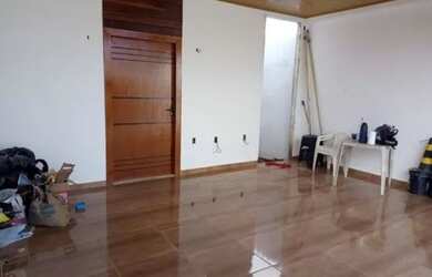 Imagem 1: Vendo linda casa no bairro aponiã R$ 340 000