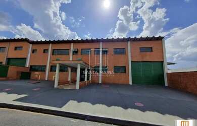 Imagem: O depósito possui 4 Vagas na garagem, 1.530m² de Área e