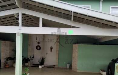 Imagem: A casa em condomínio possui 3 Dormitórios, 2 Banheiros, 2