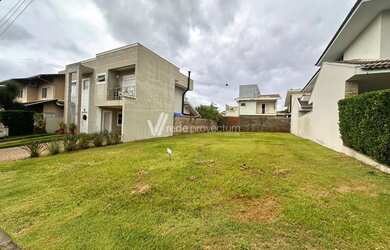 Imagem: O terreno possui 300m² de Área e está localizado em Betel