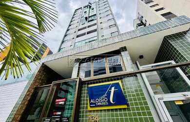 Imagem: O apartamento possui 1 Dormitório, 1 Banheiro, 1 Vaga na garagem