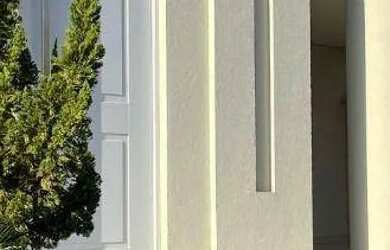 Imagem: A casa em condomínio possui 4 Dormitórios, 5 Banheiros, 4