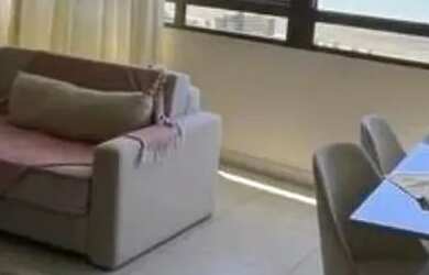 Imagem: O apartamento possui 4 Dormitórios, 1 Banheiro, 3 Vagas na