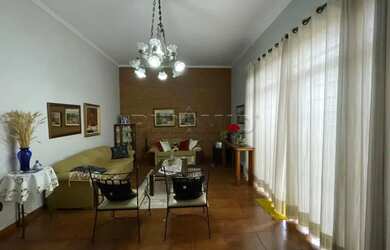 Imagem 10: Casa mista, no Bairro Jardim América, Zona Sul de Ribeirão Preto/SP