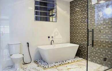 Imagem 16: SALÃO, 3 QUARTOS COM 2 SUÍTES. 4 BANHEIROS AO TOTAL, VISTA LATERAL MAR...