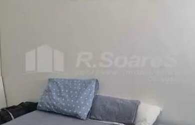 Imagem 8: Rua Assis Brasil, apartamento de quarto quartos, dois banheiros sociais, dependência compl