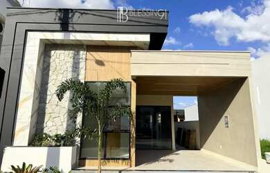 Imagem: A casa em condomínio possui 3 Dormitórios, 2 Banheiros, 1