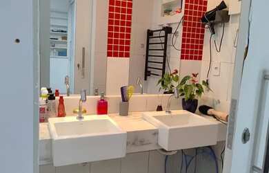 Imagem 11: Lindo Imóvel para venda possui 200 metros quadrados com 4 quartos sendo...