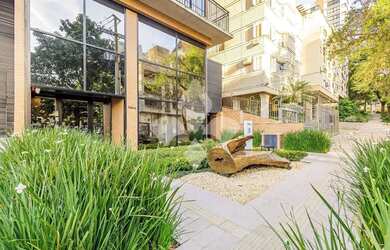 Imagem: O apartamento possui 2 Dormitórios, 2 Banheiros, 2 Vagas na