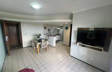 Imagem: O apartamento possui 1 Dormitório, 1 Banheiro, 1 Vaga na garagem