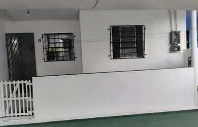 Imagem: Casa no Monte Sinai, no Manoa com 3 Quartos!!