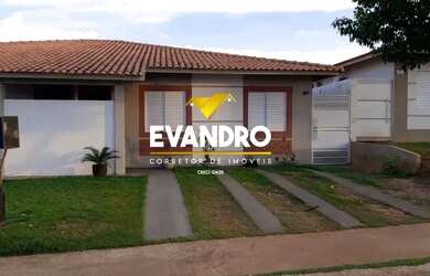 Imagem: A casa em condomínio possui 3 Dormitórios, 3 Banheiros, 2