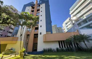 Imagem: O apartamento possui 4 Dormitórios, 3 Banheiros, 1 Vaga na