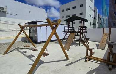 Imagem: O apartamento possui 2 Dormitórios, 1 Banheiro, 1 Vaga na garagem