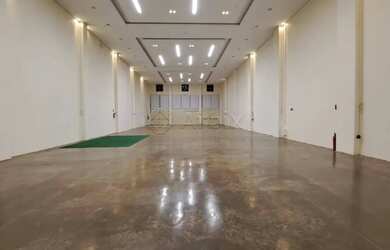 Imagem: O depósito possui 564m² de Área e está localizado em Centro