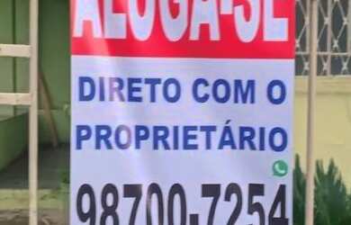 Imagem: A casa possui 3 Dormitórios, 1 Banheiro, 5 Vagas na garagem